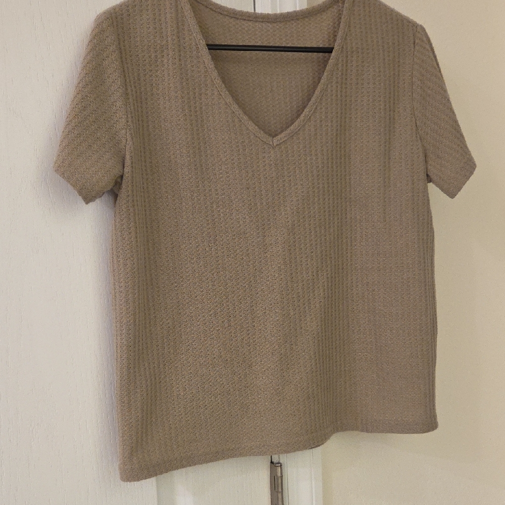SHEIN Taupe V-Neck Short Sleeve Knit Top